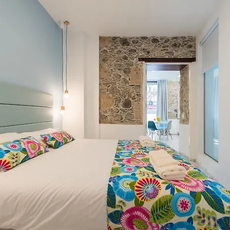 Cathedral Apartment *